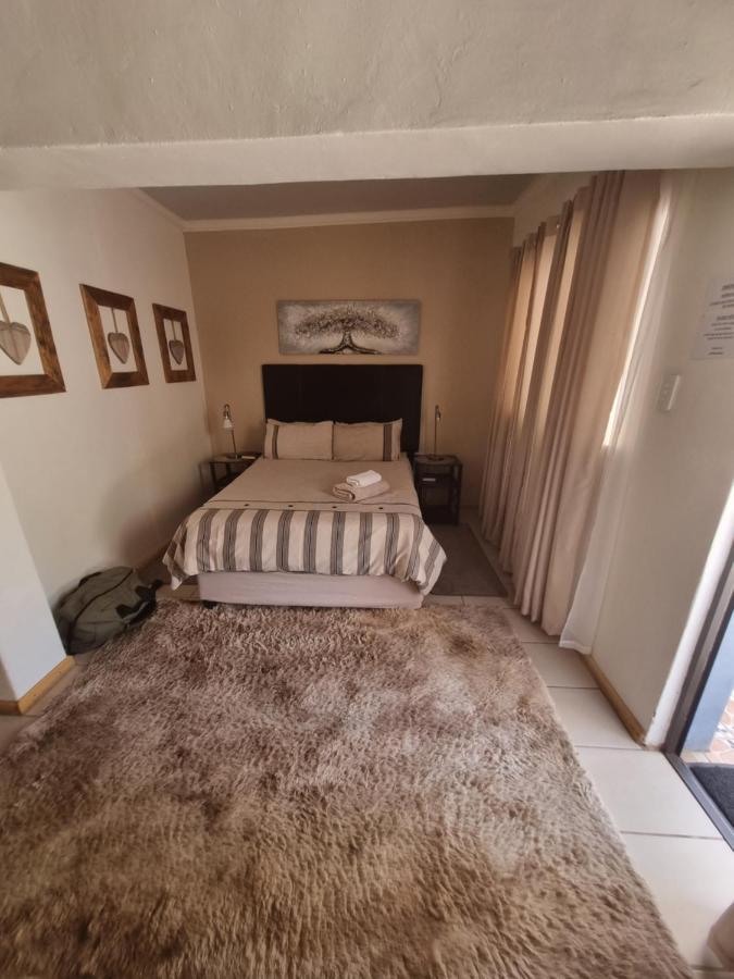 Sondela Bed & Breakfast Aliwal North Exterior photo
