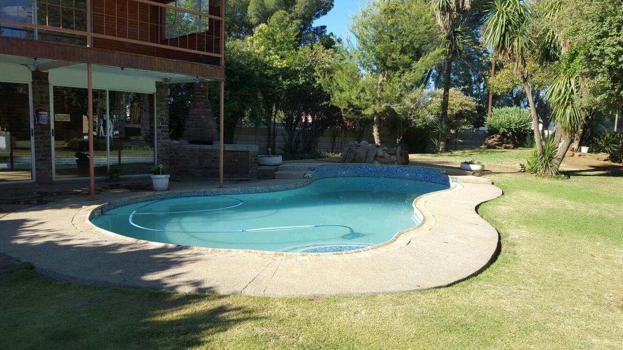 Sondela Bed & Breakfast Aliwal North Exterior photo
