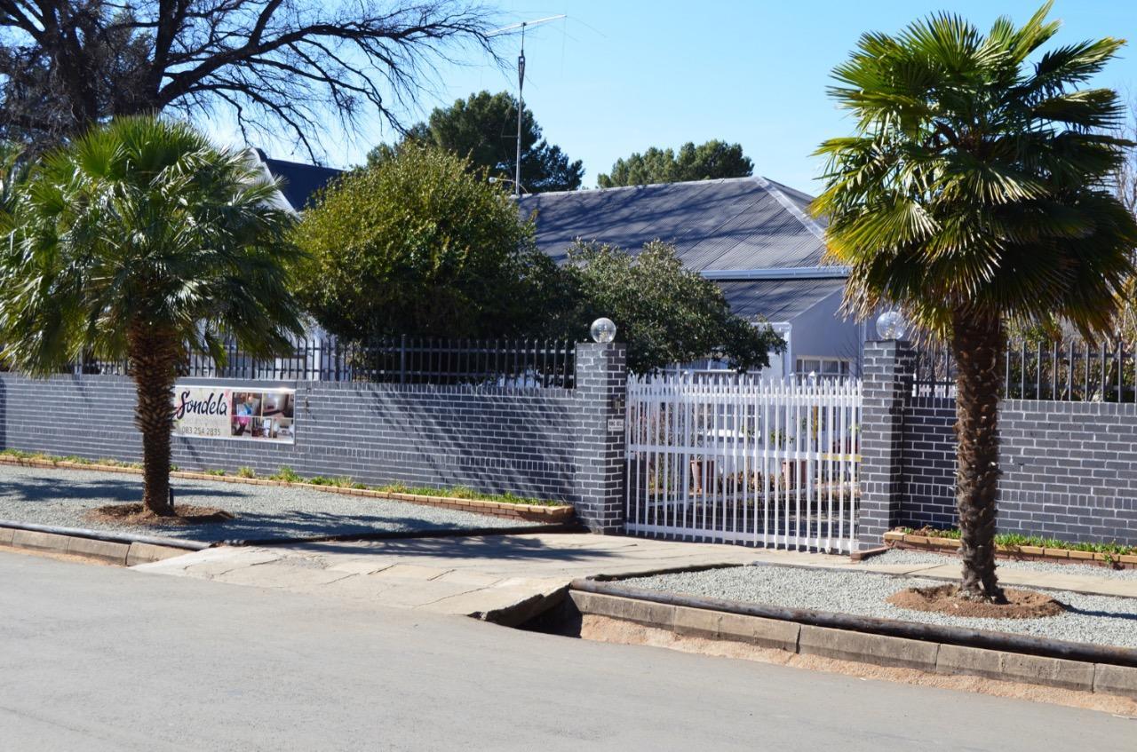 Sondela Bed & Breakfast Aliwal North Exterior photo